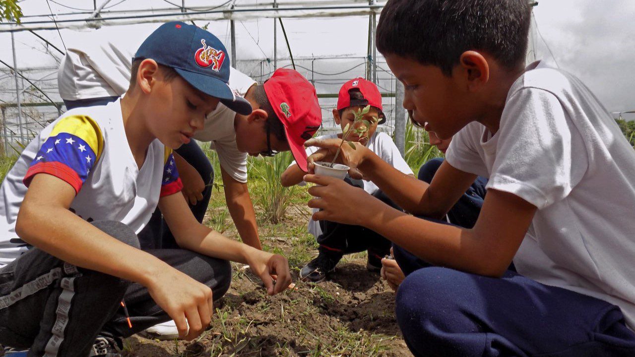 Plan Vacacional Comunitario “Venezuela Ríe 2025”